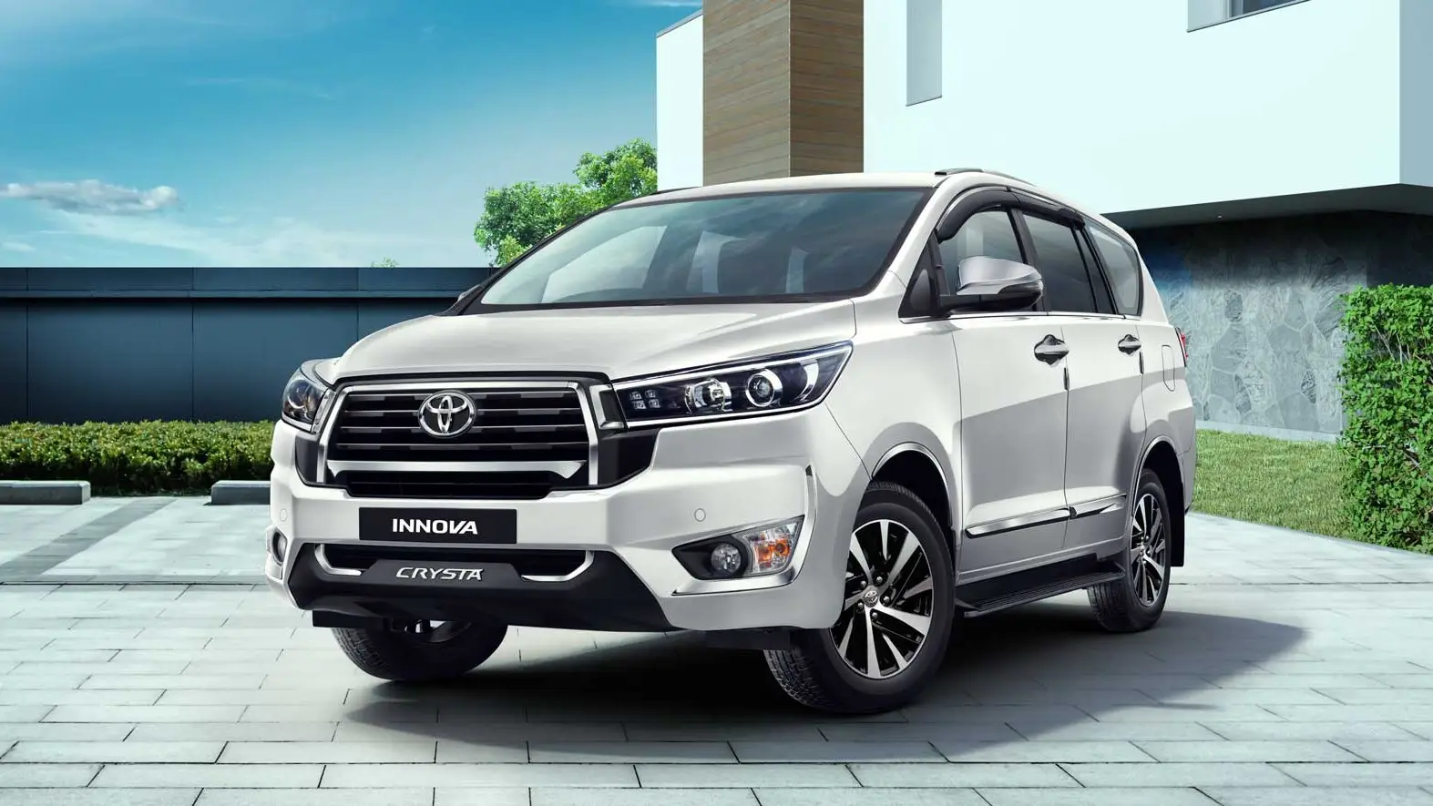 Toyota Innova Crysta GX 2025 Review