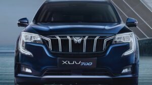 Mahindra XUV 700 front view 