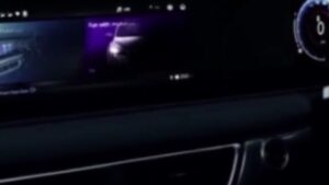 Mahindra XUV 700 screen 