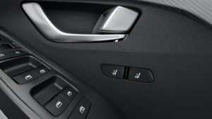 Hyundai-creta-suv-door controls