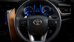 Toyota Fortuner Neo stearing