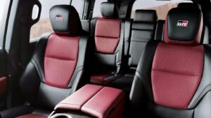 Toyota Land Cruiser seat Arrangement