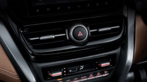 Toyota Urban Cruiser Hyryder Auto-AC