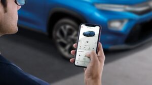 Toyota Urban Cruiser Hyryder Connectivity-Google-Assistant-and-Siri