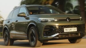 Volkswagen Tiguan R-Line Front View