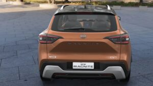 nissan magnite rear view
