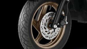 Honda Activa 125 25th Anniversary Special Edition disk brake