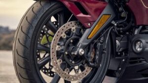 Honda Gold Wing-6-piston-brakes